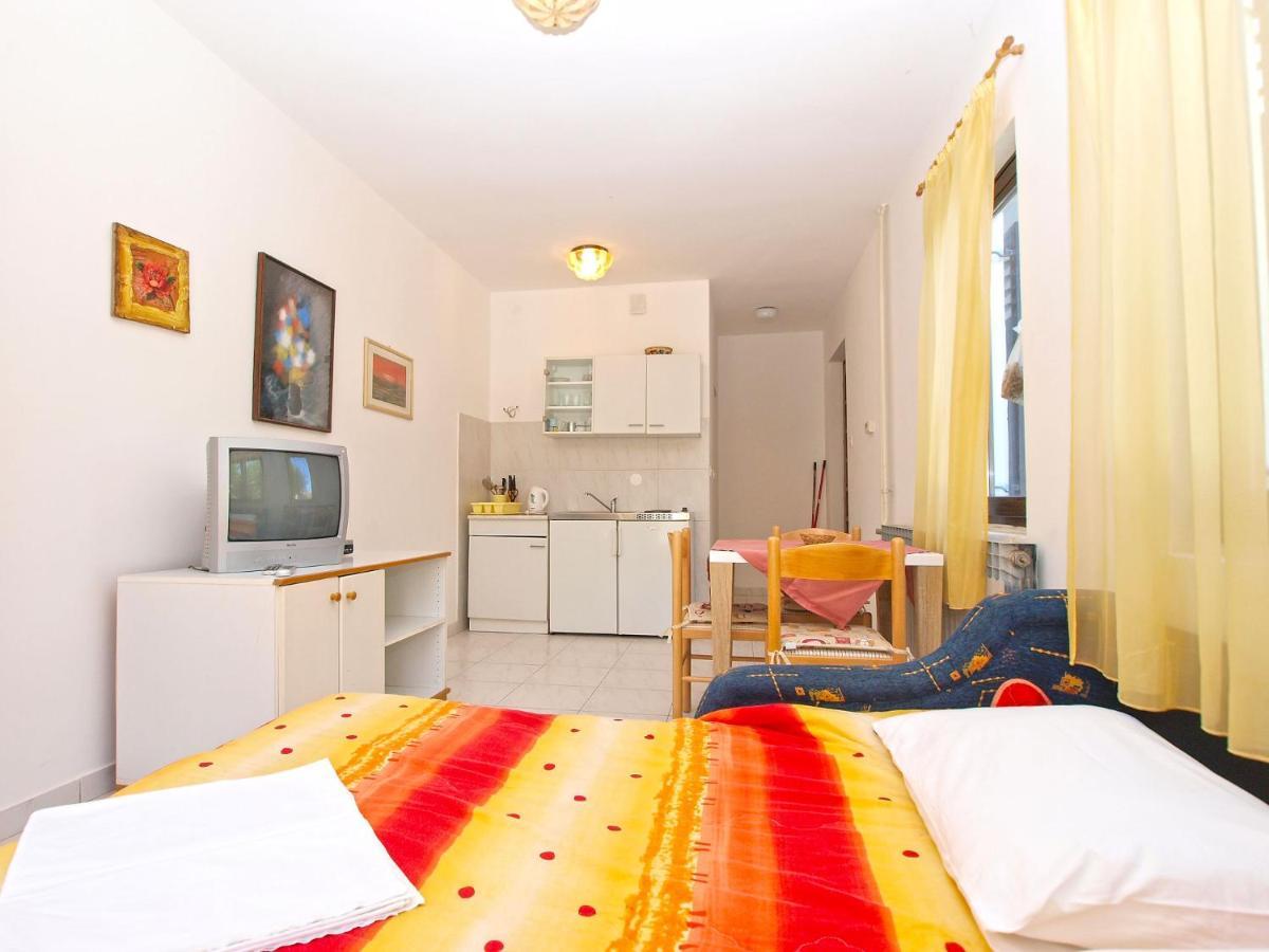 Apartments Puntizela 727 พูลา ภายนอก รูปภาพ