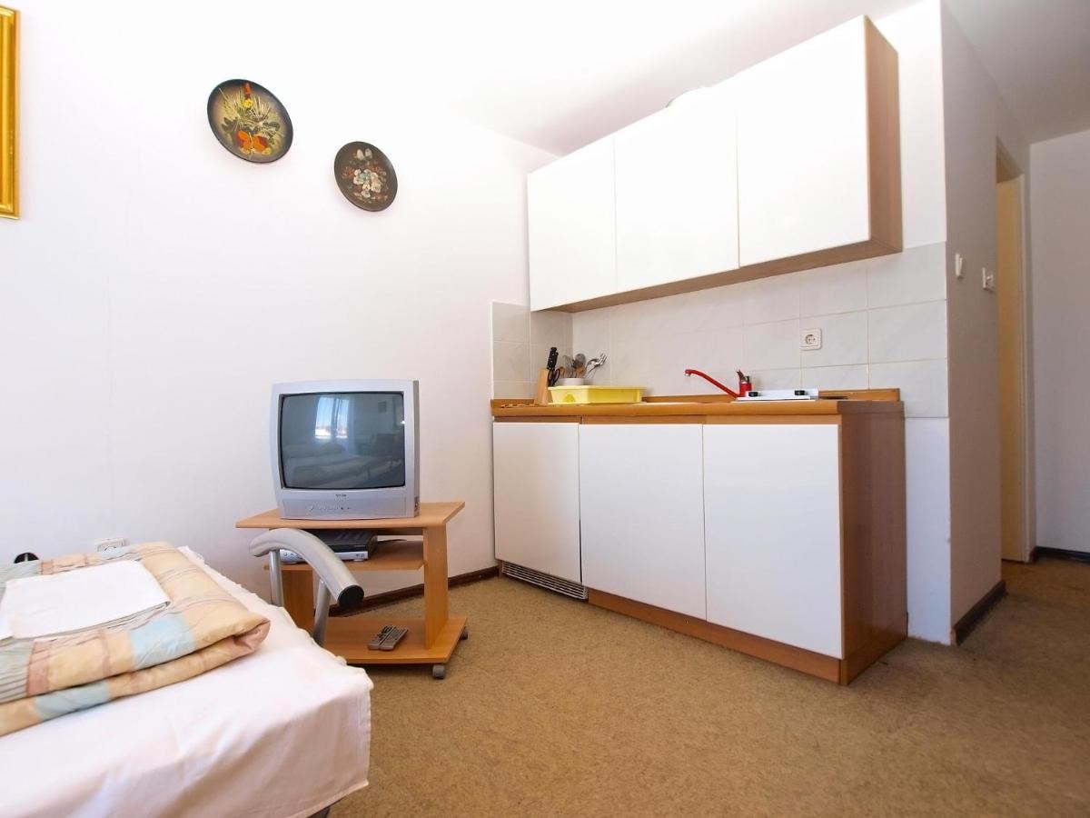 Apartments Puntizela 727 พูลา ภายนอก รูปภาพ