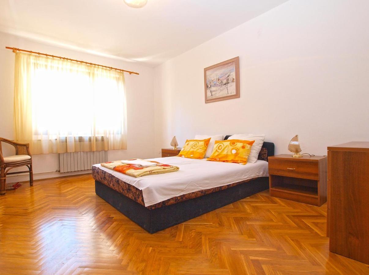 Apartments Puntizela 727 พูลา ภายนอก รูปภาพ